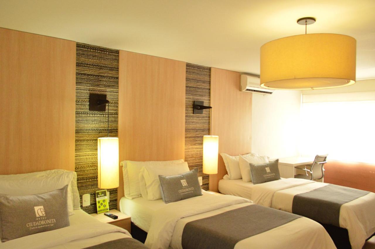 Hotel Ciudad Bonita ブカラマンガ エクステリア 写真