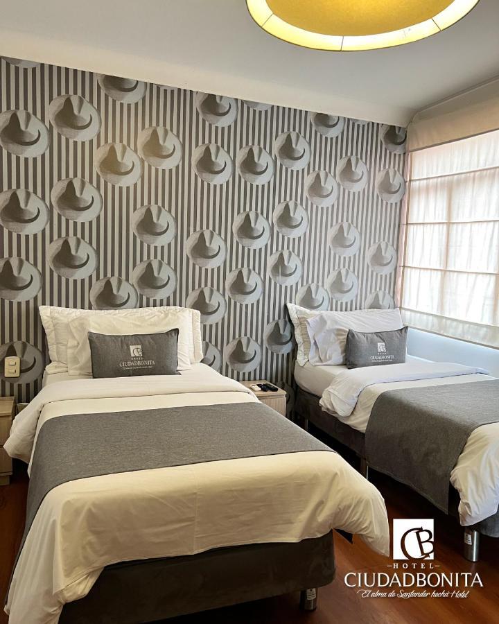 Hotel Ciudad Bonita ブカラマンガ エクステリア 写真